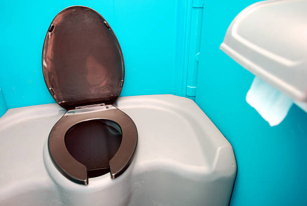 Best Portable toilet rental cost  in Chinook, MT